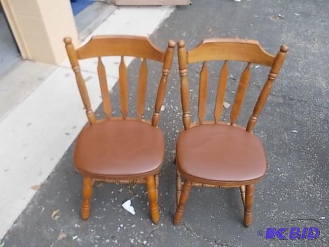 lot 78 image: 2 Early American Bow Back Chairs...