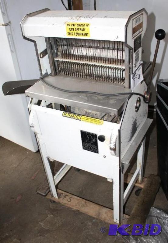 lot 119 image: Oliver Products Company Variety Bread Slicer...