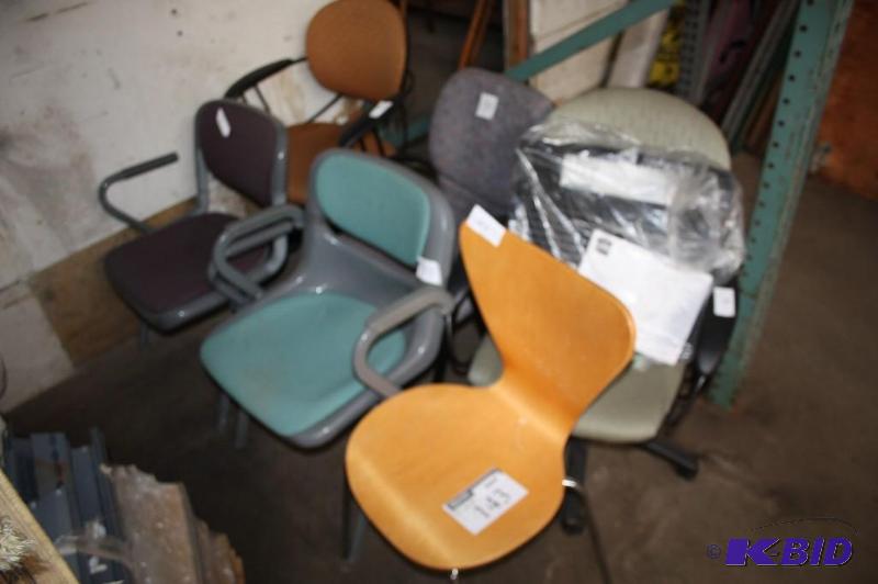 lot 143 image: Lot of (6) chairs....