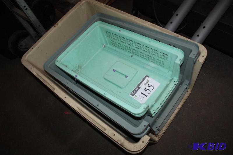 lot 155 image: Lot of (3) Animal Crates. 14&quotx43". ...