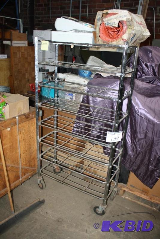 lot 159 image: Metal wire shelving unit on wheels 5 shelves...