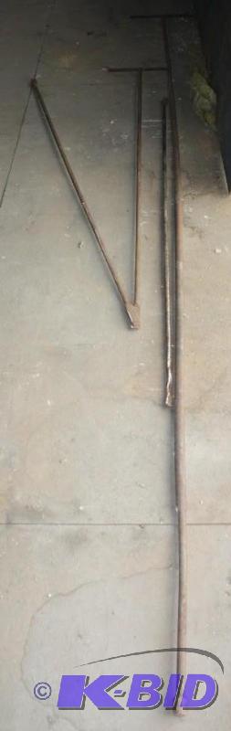lot 18 image: Lot of (3) t-shape Water Main Keys. 6 14 an...