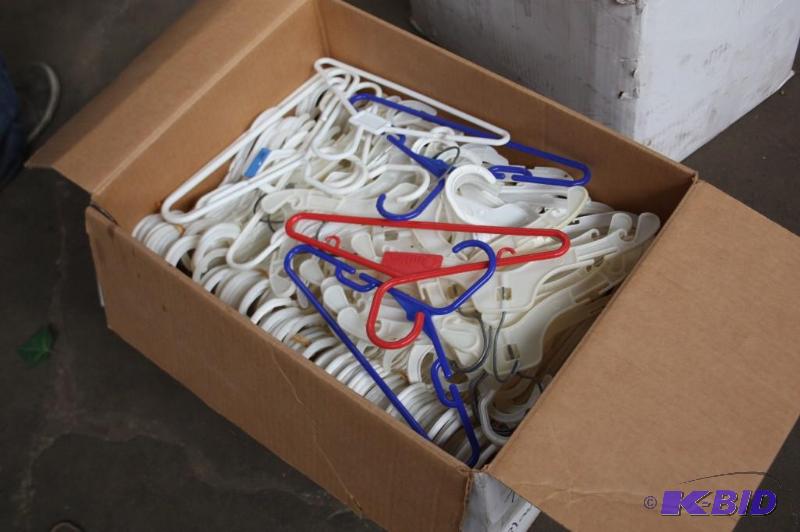 lot 195 image: Box of white plastic coat hangers....