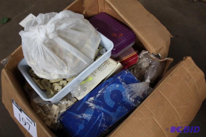 lot 197 image: Box of assorted items dominos plastic piece...