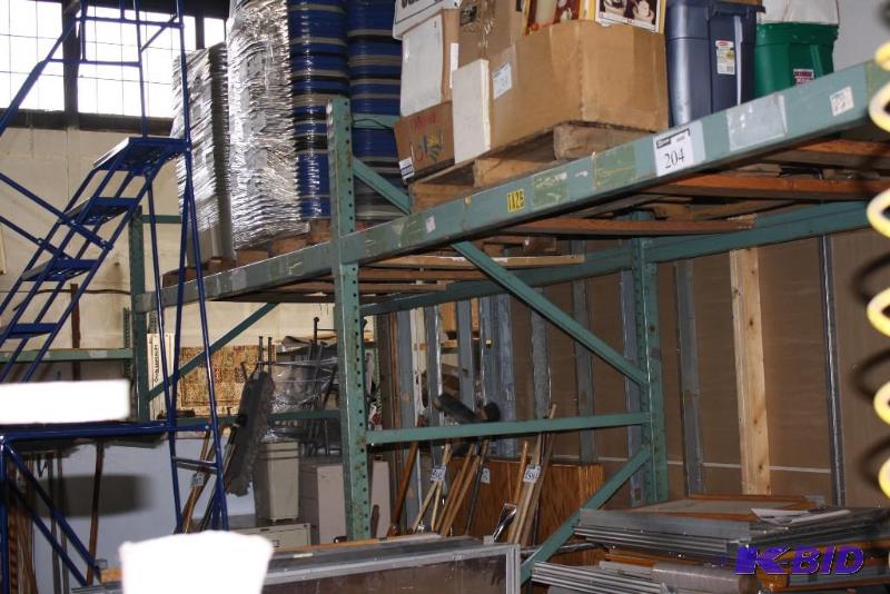 lot 204 image: Heavy duty metal shelf one adjustable shelf....