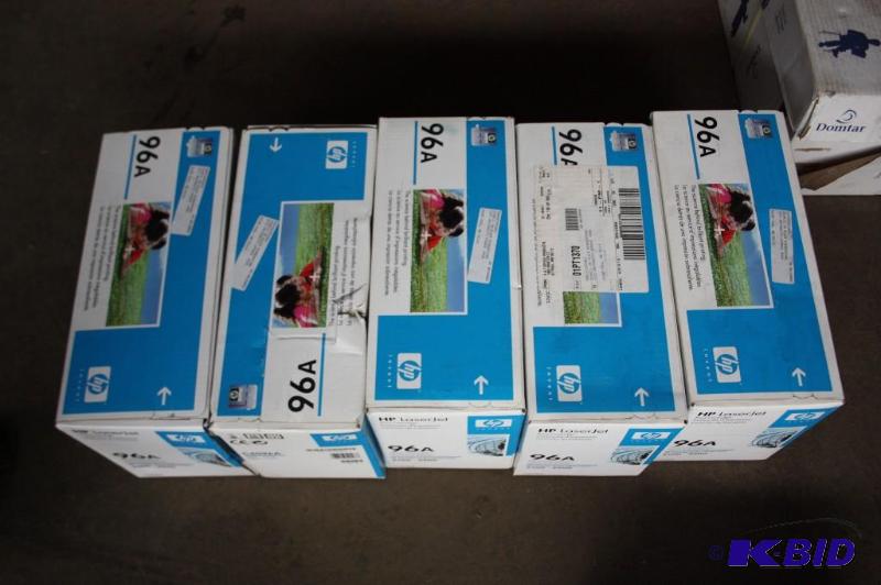 lot 238 image: Box lot of (5) HP LaserJet Print Cartridge 96...