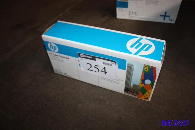 lot 254 image: HP Color LaserJet print cartridge Q6001A cy...