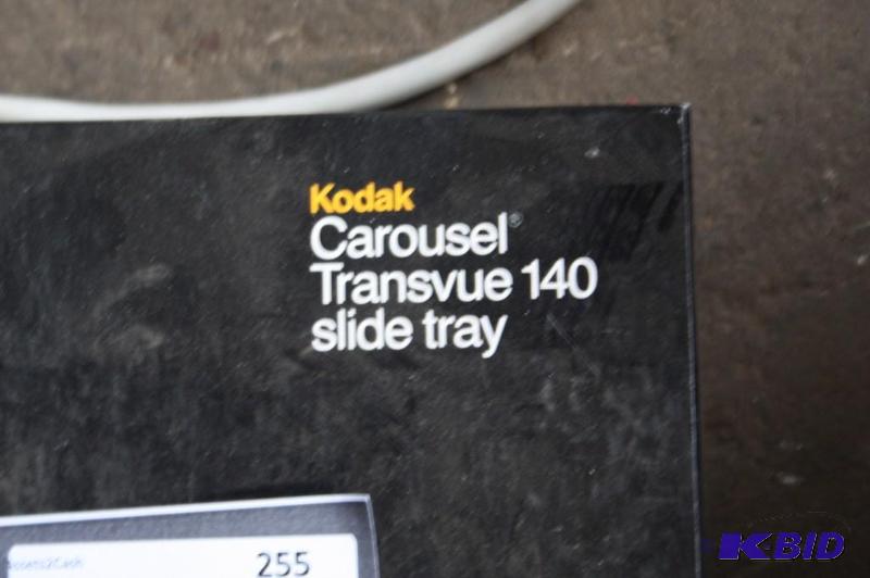 lot 255 image: Kodak Carousel Transvue 140 slide tray...
