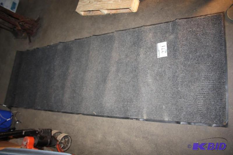 lot 271 image: Hallway mat low carpeted black and grey wit...