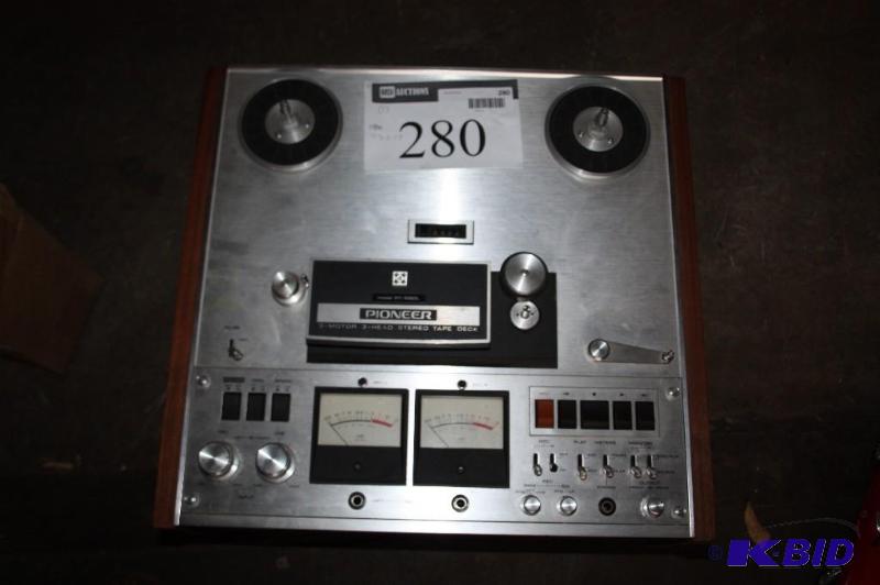 lot 280 image: Pioneer RT-1020L reel-to-reel stereo tape dec...