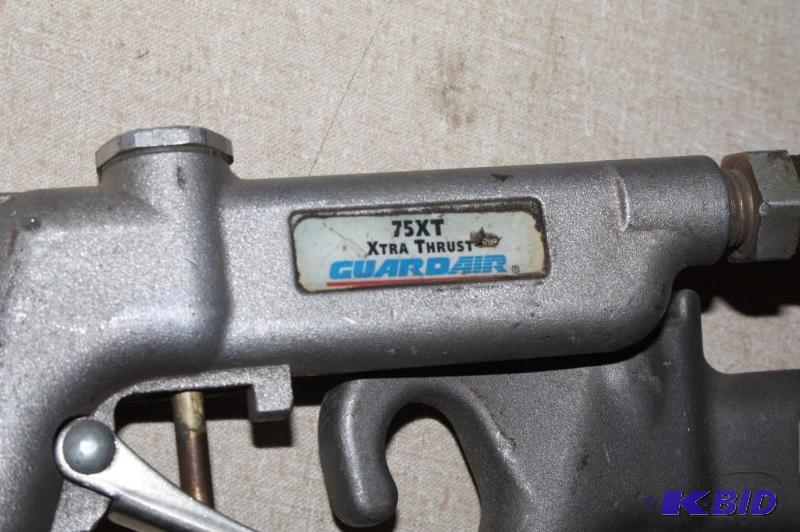 lot 334 image: GuardAIr Xtra Thrust Air Gun 75XT Aluminum ...