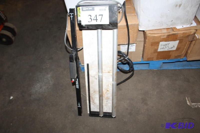 lot 347 image: Shrink-wrap Equipment Shrink-Wrapper Model S...