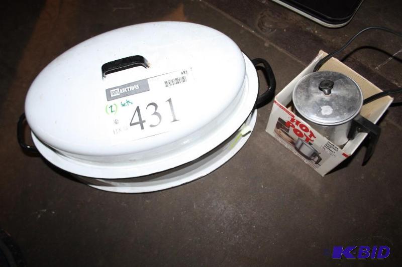 lot 431 image: Lot of (2) items white serving dish with lid...