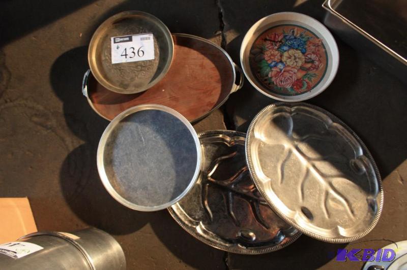 lot 436 image: Lot of (5) serving trays assorted styles....