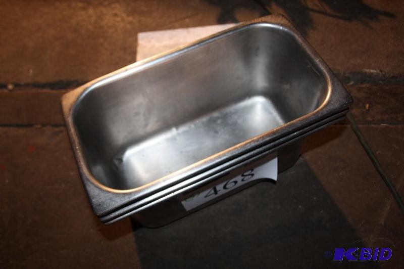 lot 468 image: Lot of (3) stainless steel pans. 7" x 12...