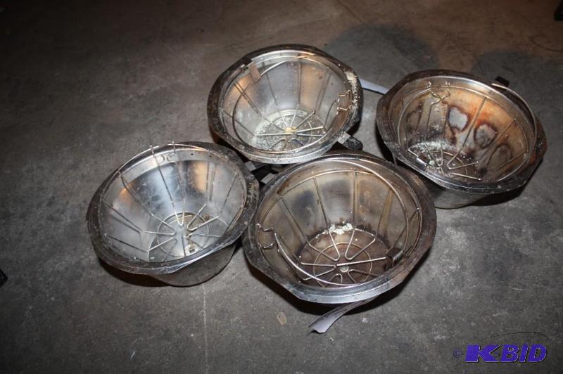 lot 522 image: Lot of (4) industrial coffee dripper coffee g...
