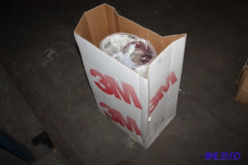 lot 567 image: Box of 3M sandpaper....