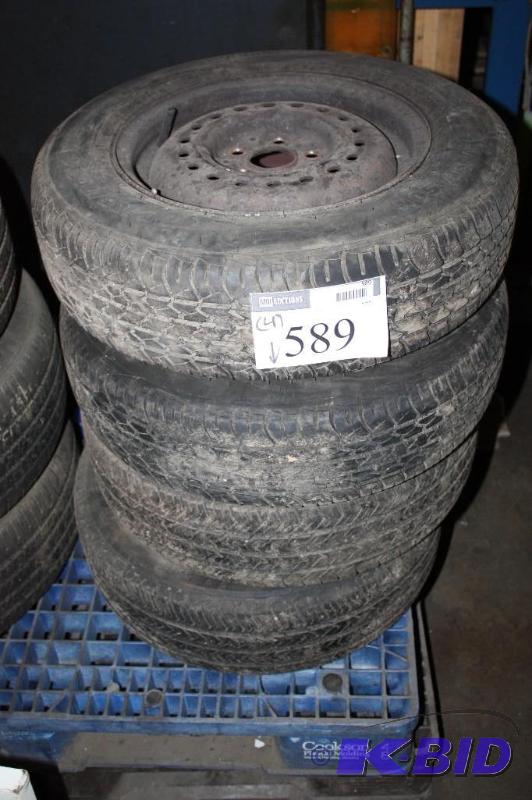 lot 589 image: Lot of (4) Integrity tires P18570R14 MS...