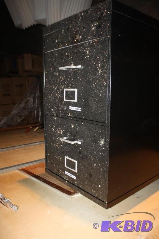 lot 59 image: Metal filing cabinet black. 18" x 28&qu...