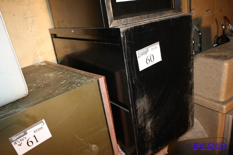 lot 60 image: Lateral Metal filing cabinet 2 drawers blac...