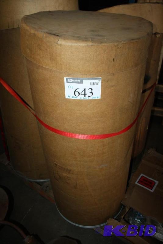 lot 643 image: Lot of 4" fluorescent lightbulbs Philip...