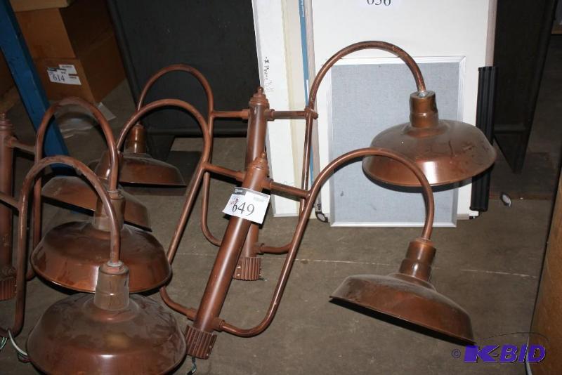 lot 649 image: Lot of (2) metal light fixtures 58 12"...