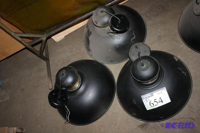 lot 654 image: Lot of (3) metal light fixtures black 10&qu...