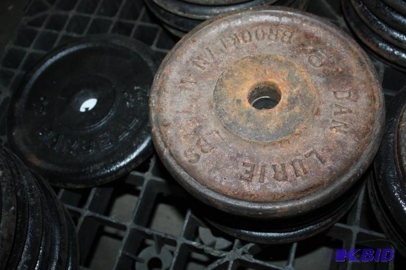 lot 716 image: Lot of (6) barbell weights. 10#...