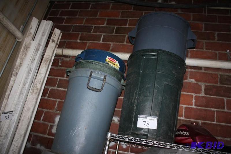 lot 78 image: Lot of (5) large plastic trash bins....