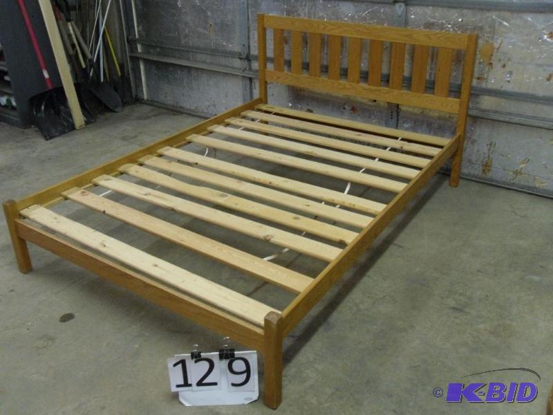 lot 129 image: Full Size Wood Headboard, Footboard, and Rail...