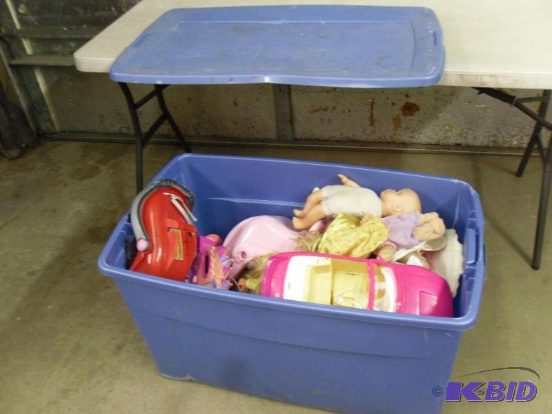 lot 186 image: Large Blue Tote with Lid Full of Girls Toys. ...