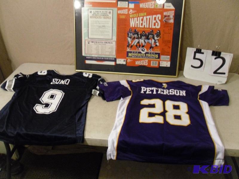 lot 52 image: Youth Reebok&nbspLarge Adrian Peterson and ...
