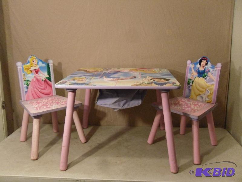 lot 74 image: Girls Wood Princess Table and Chair Set. Has ...