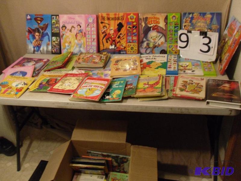 lot 93 image: Lot of Assorted Kids Books. See pics for titl...