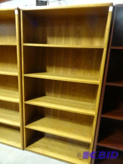 Wood book case with 4 shelves. 36 x 13 x 71...