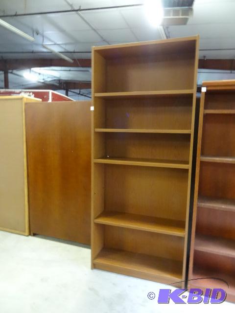 Laminate bok shelf with 3 adjustable shelves....