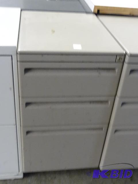 15&quot metal 3 drawer ped on wheels....