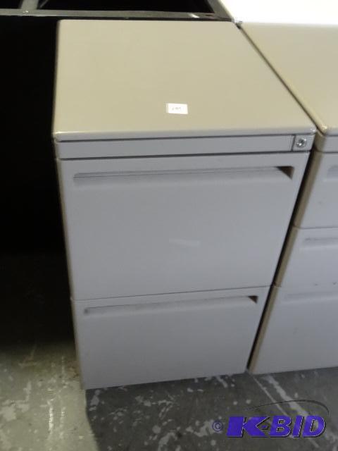 15&quot metal 3 drawer ped on wheels....