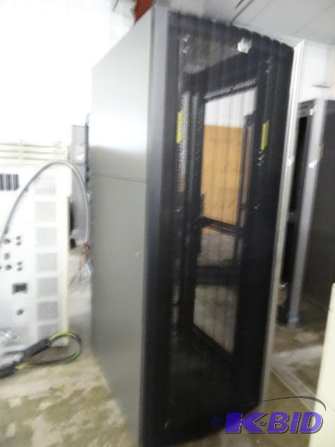 HP server cabinet. 31 x 39 x 79. Missing righ...