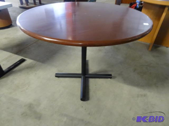 40&quot table with metal base...