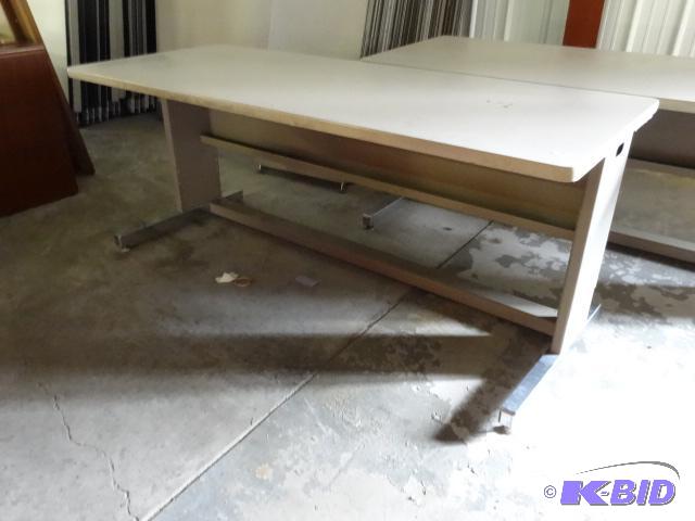 Metal Framed Work Station 72 x 29 x 30...