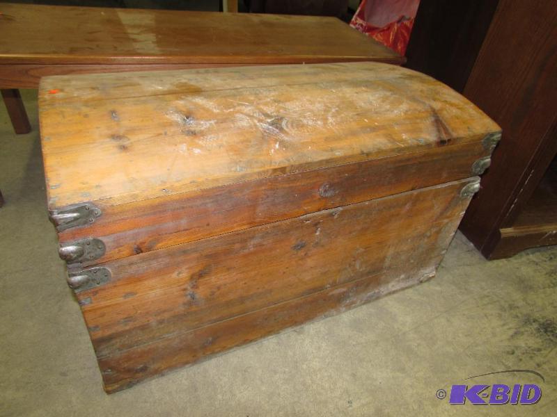 vintage trunk...