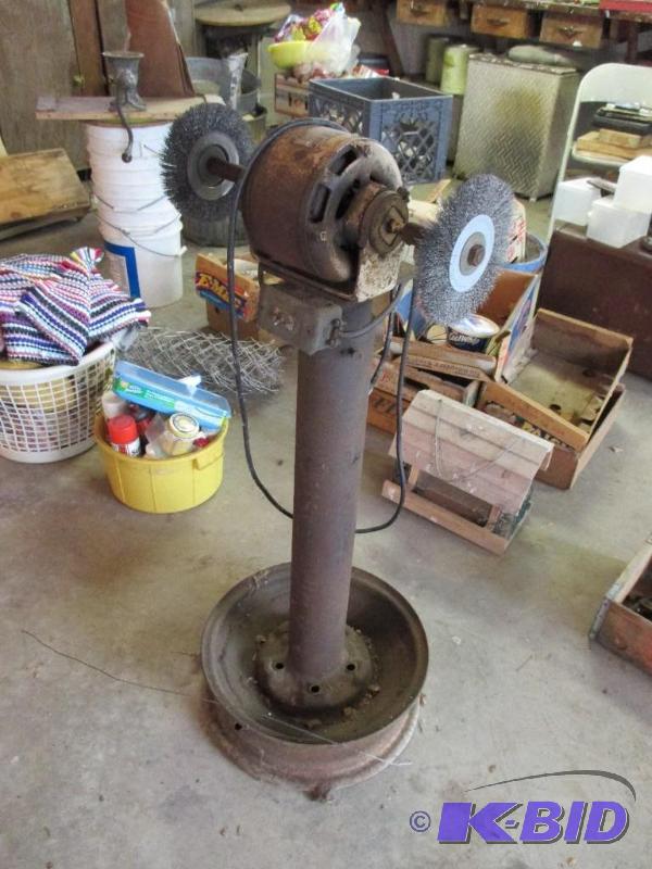 Wire wheels on stand, works...