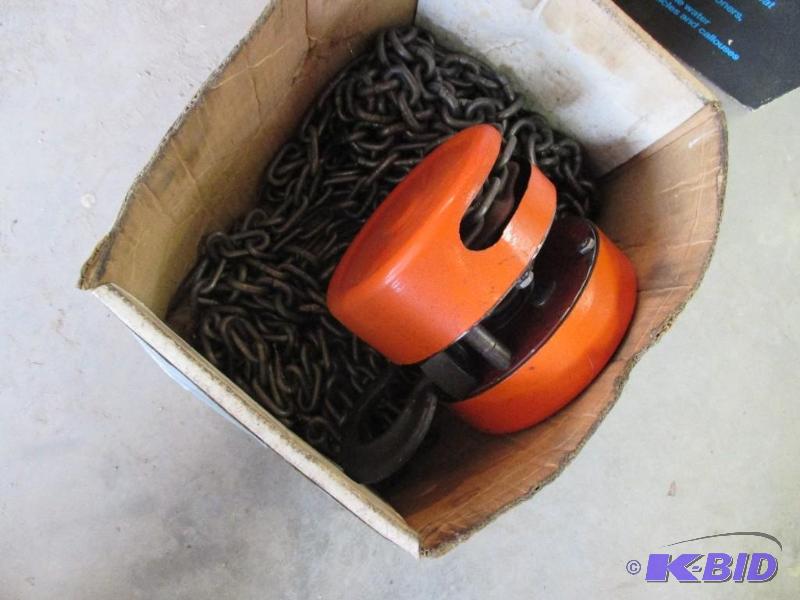 chain hoist...