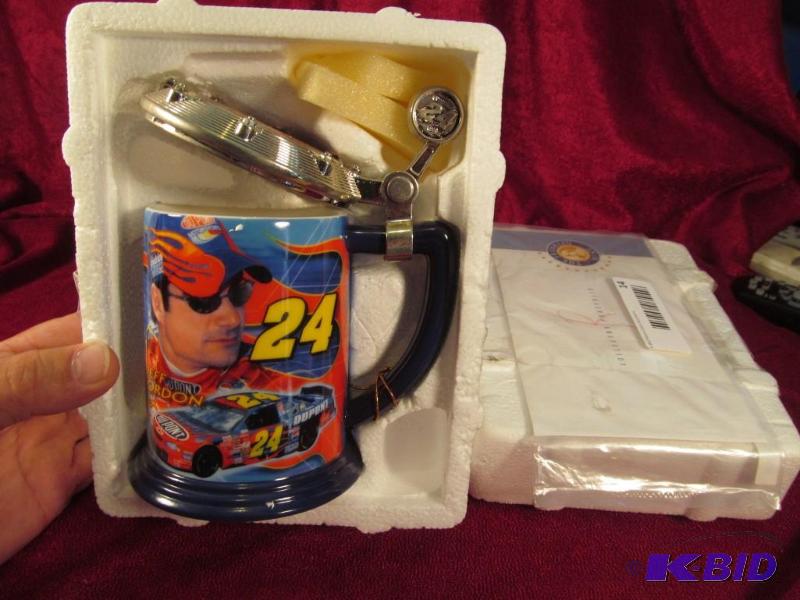 lot 14 image: 2002 The Jeff Gordon #24 Collector Tankard by The Frankilin Mint.