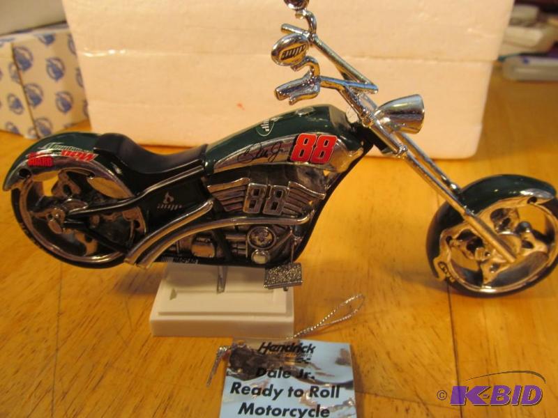lot 38 image: 2008 #88 Dale Earnhardt Jr NASCAR Collectors Motorcycle Hamilton Mint