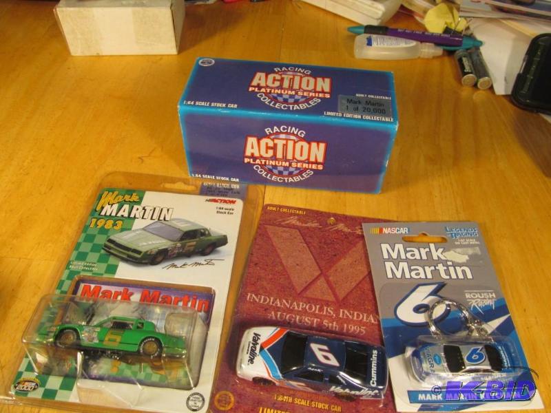 lot 40 image: Lot of 4 Mark Martin NASCAR 164 Die Cast