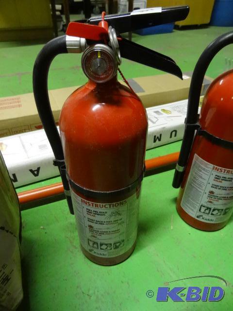 lot 114 image: Fully Charged Fire Extinguisher...