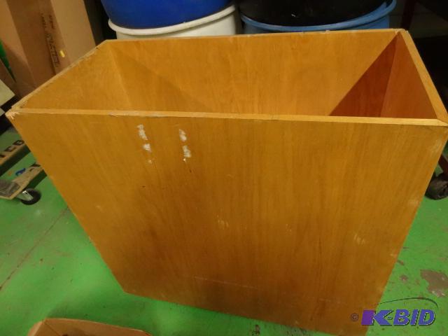 lot 119 image: Wood Retail Drop Bin 36 x 18 x 36...