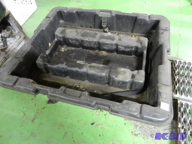 lot 131 image: 55 Gal Drum Safety Catch...
